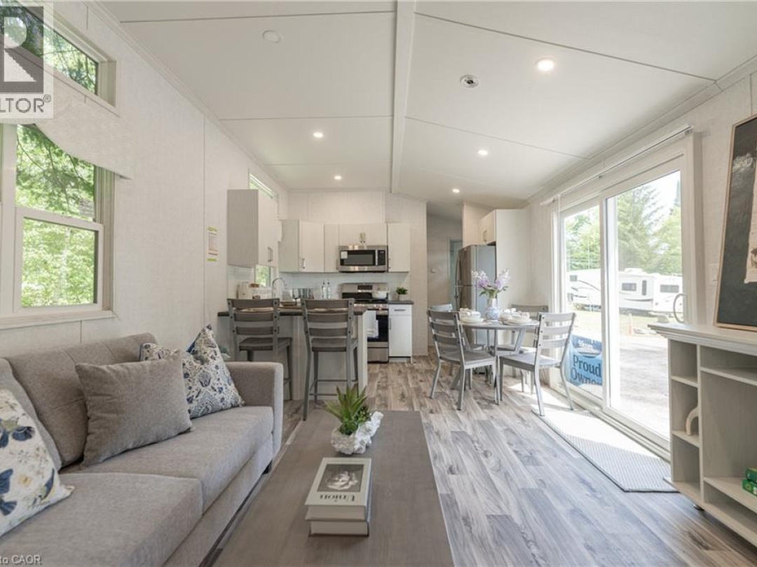 85 HUTCHINSON BEACH Road Unit# B56, Deer Lake