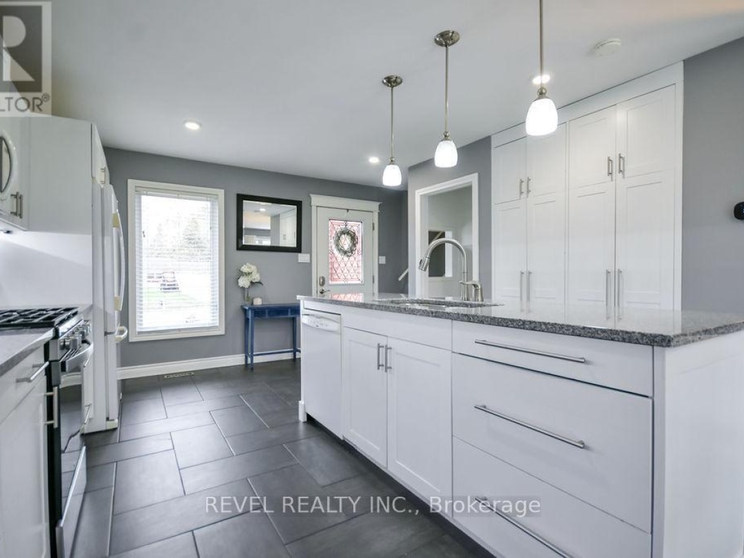 16 SUMAC CRESCENT, Oro-Medonte (Sugarbush)