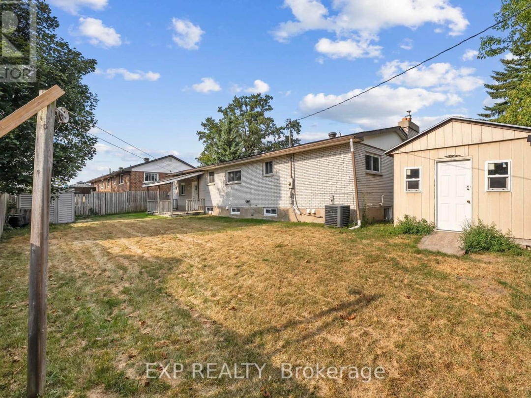 143 WESTMOUNT DRIVE N, 