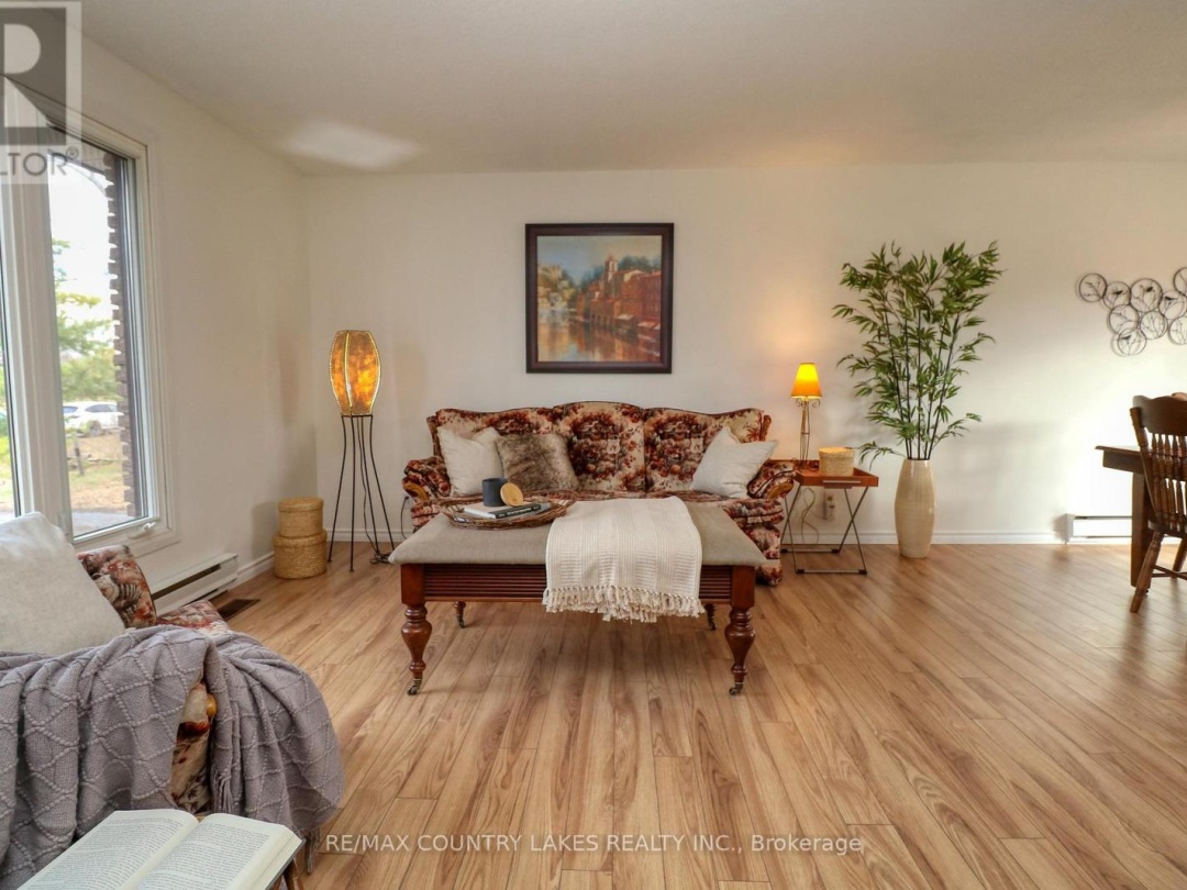 2899 GEORGINA DRIVE, 