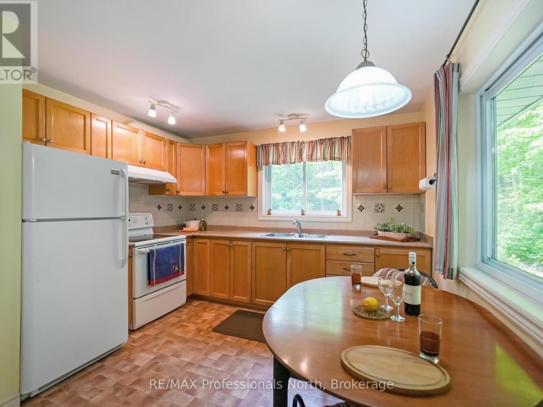 3072 GELERT ROAD, Minden Hills (Snowdon)