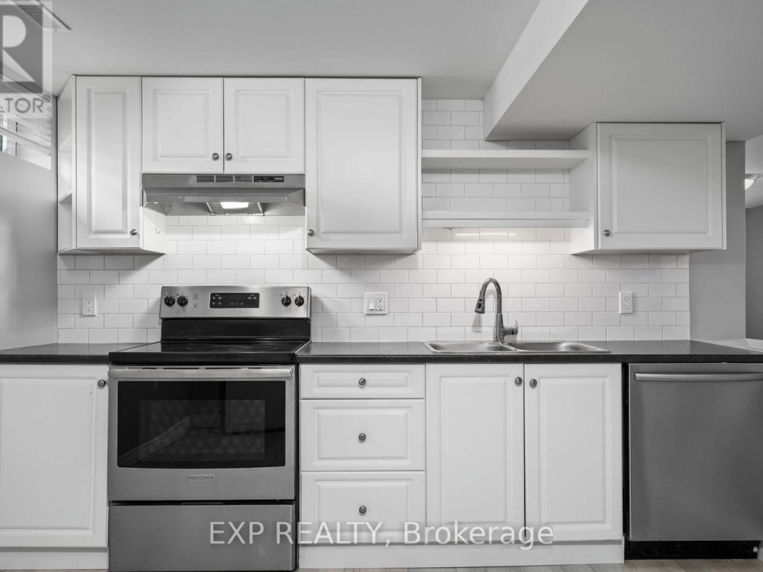 143 WESTMOUNT DRIVE N, 
