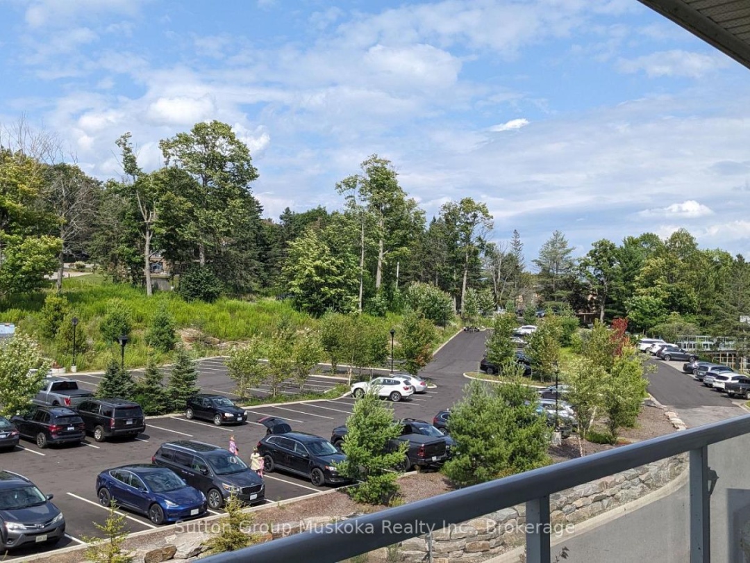 318 - 25 PEN LAKE POINT ROAD, 