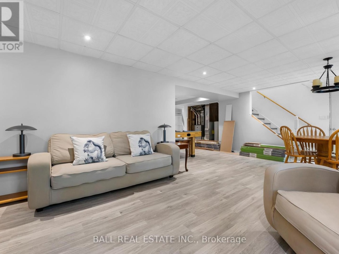 479 EAST CLEAR BAY ROAD, Crystal Lake