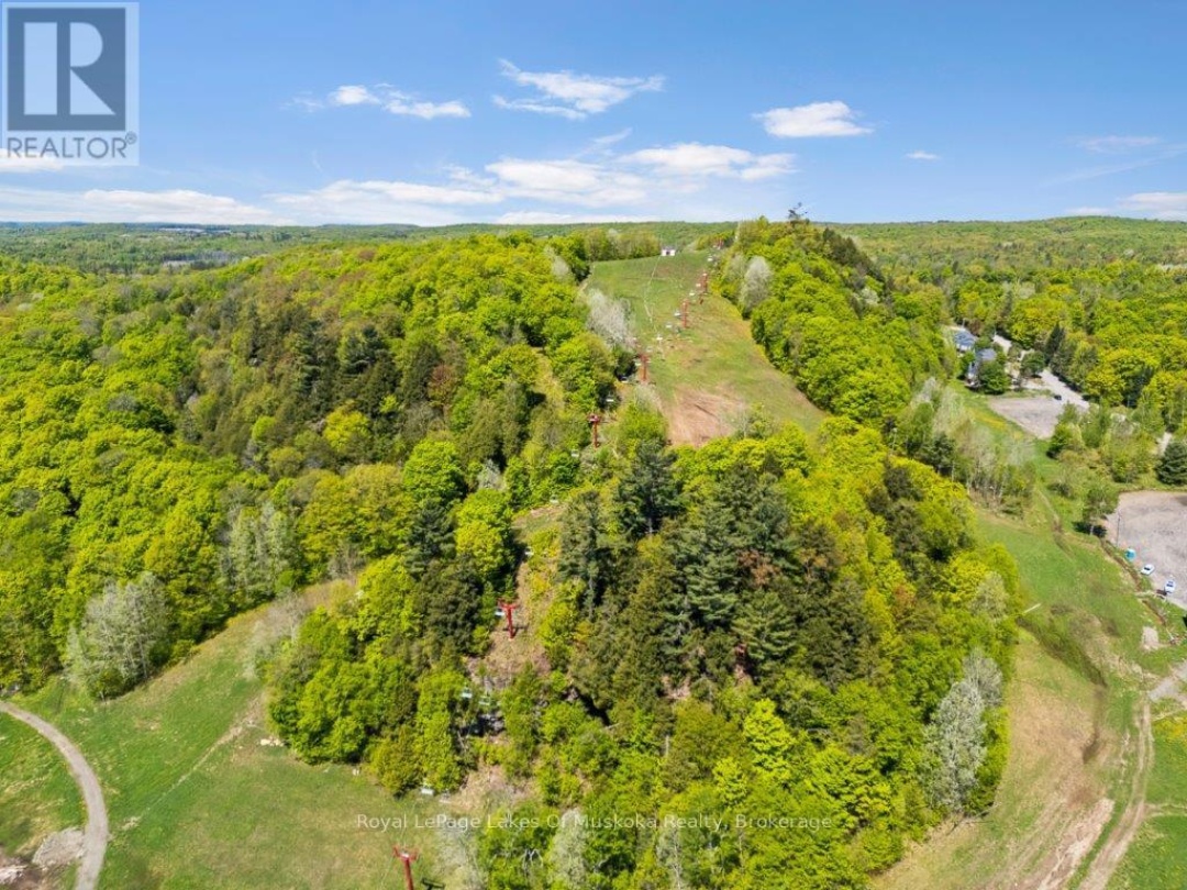 30 TURNER DRIVE, Peninsula Lake