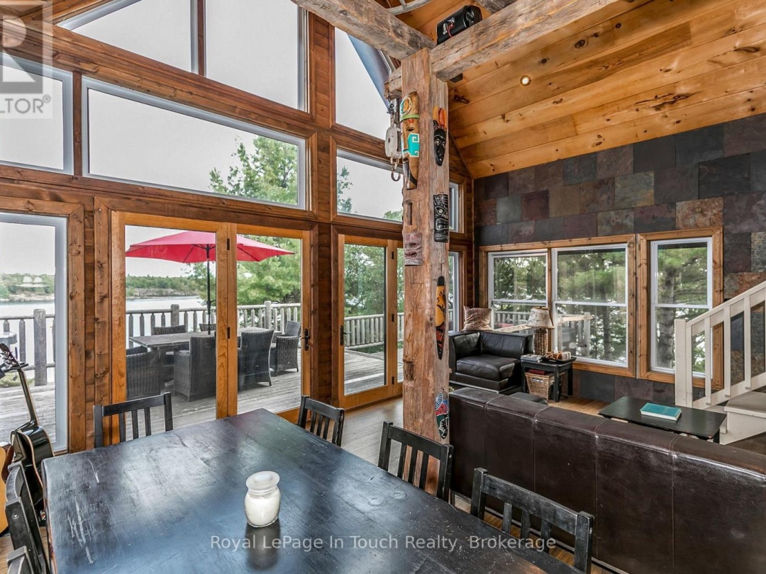 8 B686 DERBYSHIRE, Georgian Bay