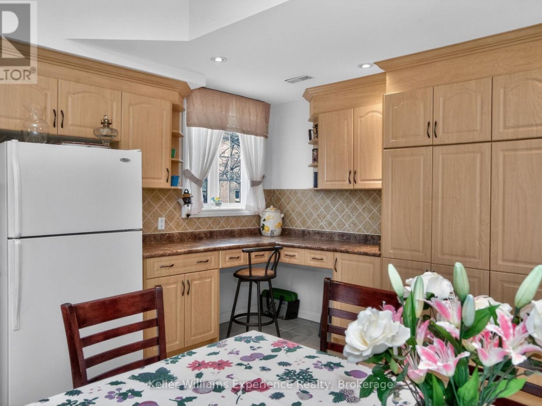 81 SILVER BIRCH CRESCENT, Georgian Bay