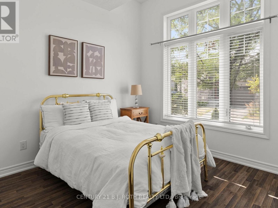 8 CANTERBURY CIRCLE, 