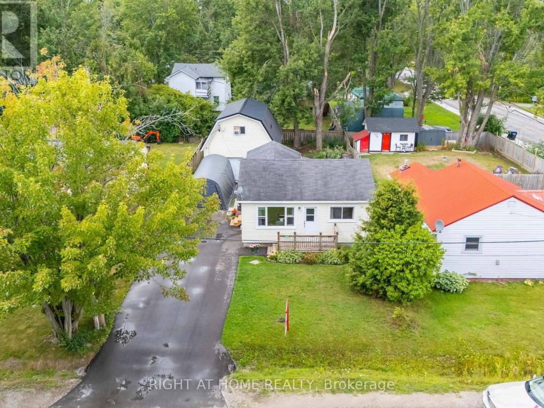 3392 CORONATION AVENUE, 