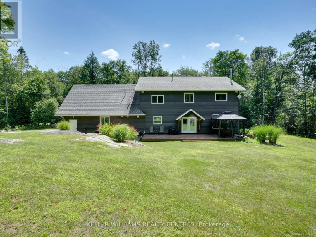 96 LINDGREN ROAD E, 