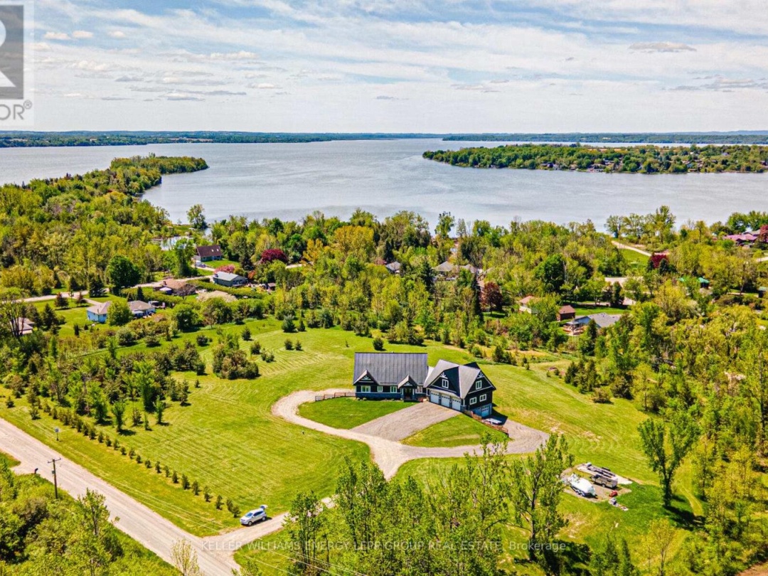 44 Ball Point Road, Kawartha Lakes (Mariposa)