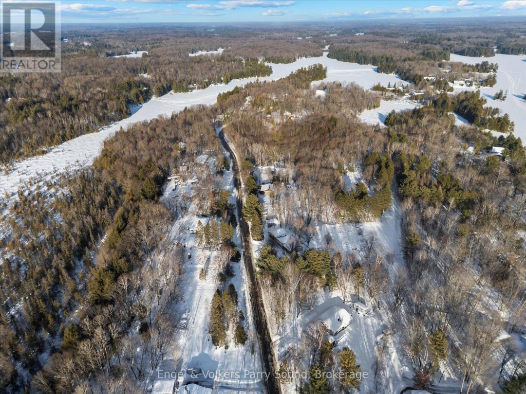 40 MILLER DRIVE, McDougall