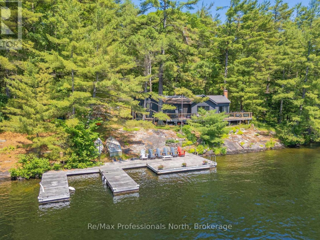 61 ISLAND 26LM ISLAND, 