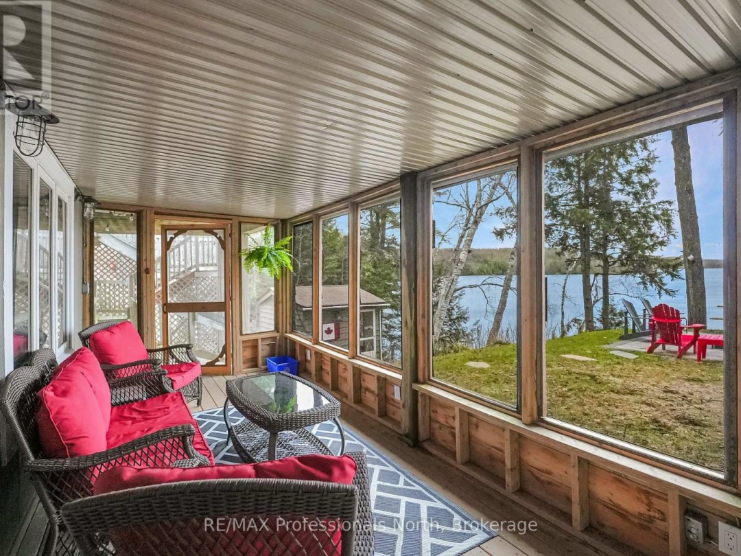 1110 MISKWABI LAKE ROAD, Miskwabi Lake
