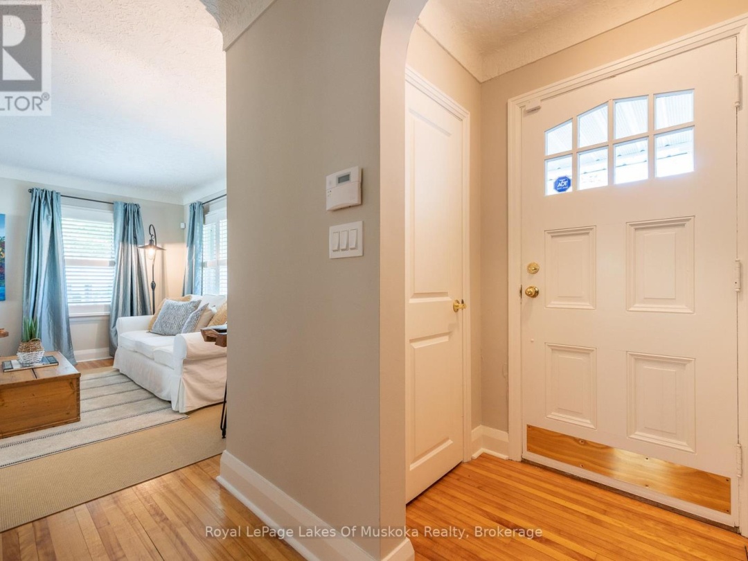 9 MOUNTVIEW AVENUE, Muskoka River
