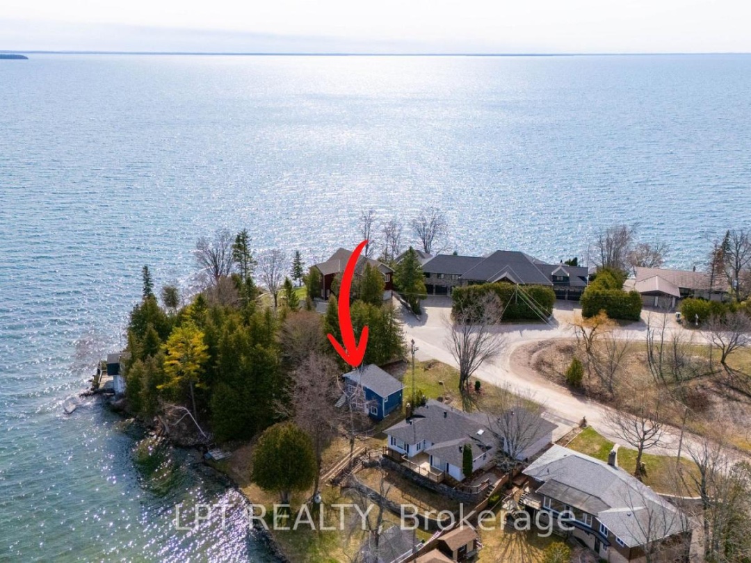 47 MOON POINT DRIVE, Lake Simcoe