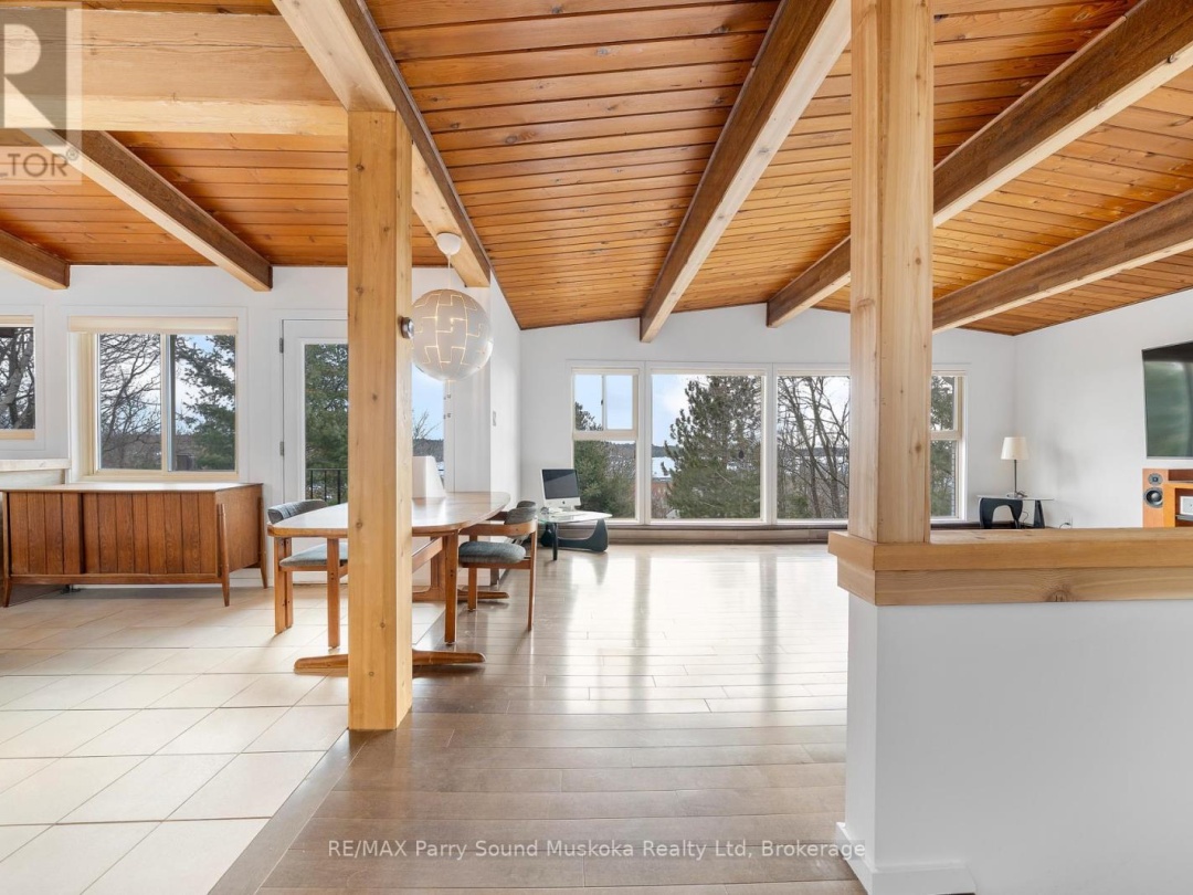 8 SUNSET AVENUE, Georgian Bay