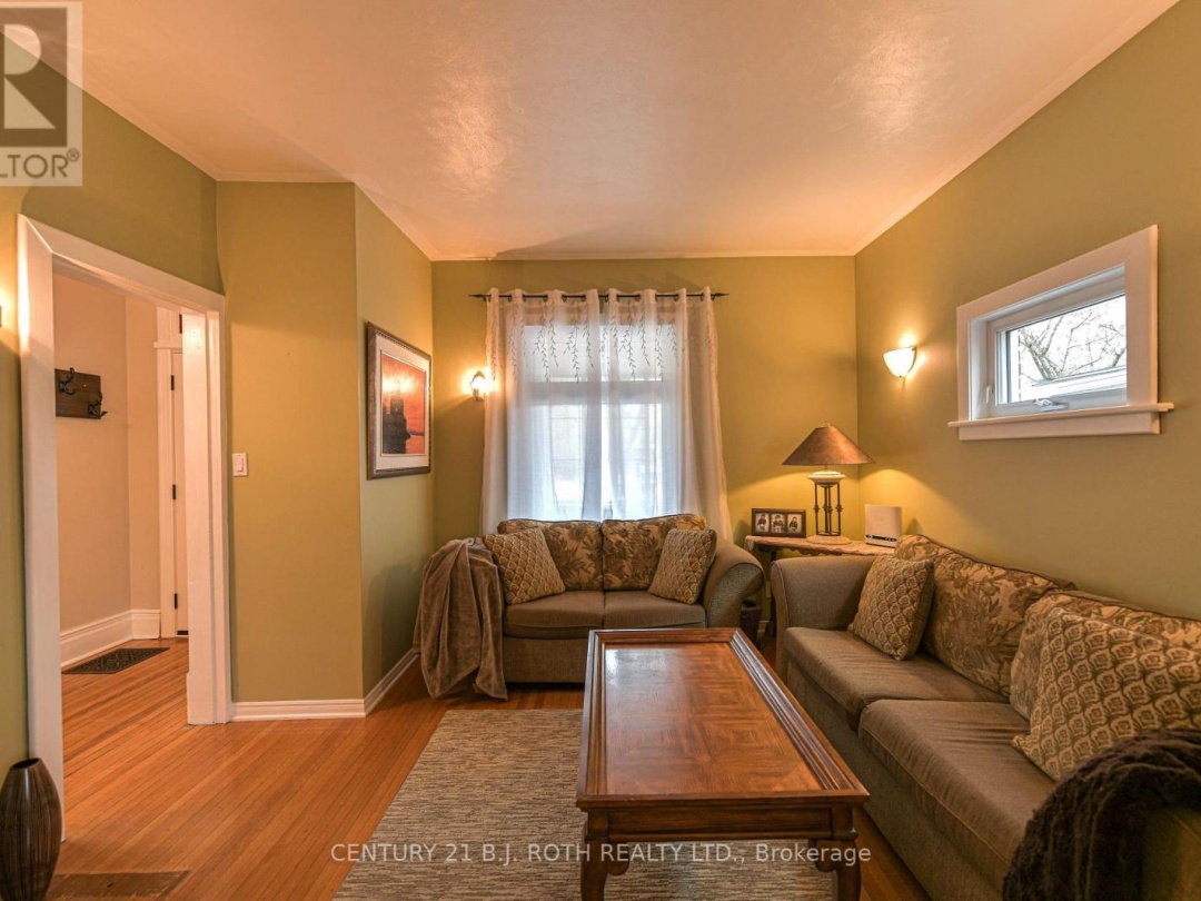 45 ALBERT STREET N, Orillia
