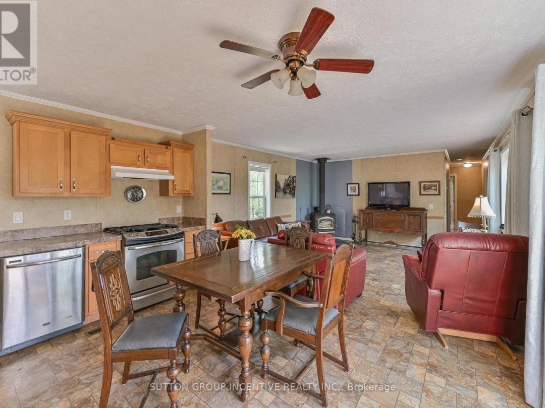 151 BOUNDARY ROAD, Long Pond