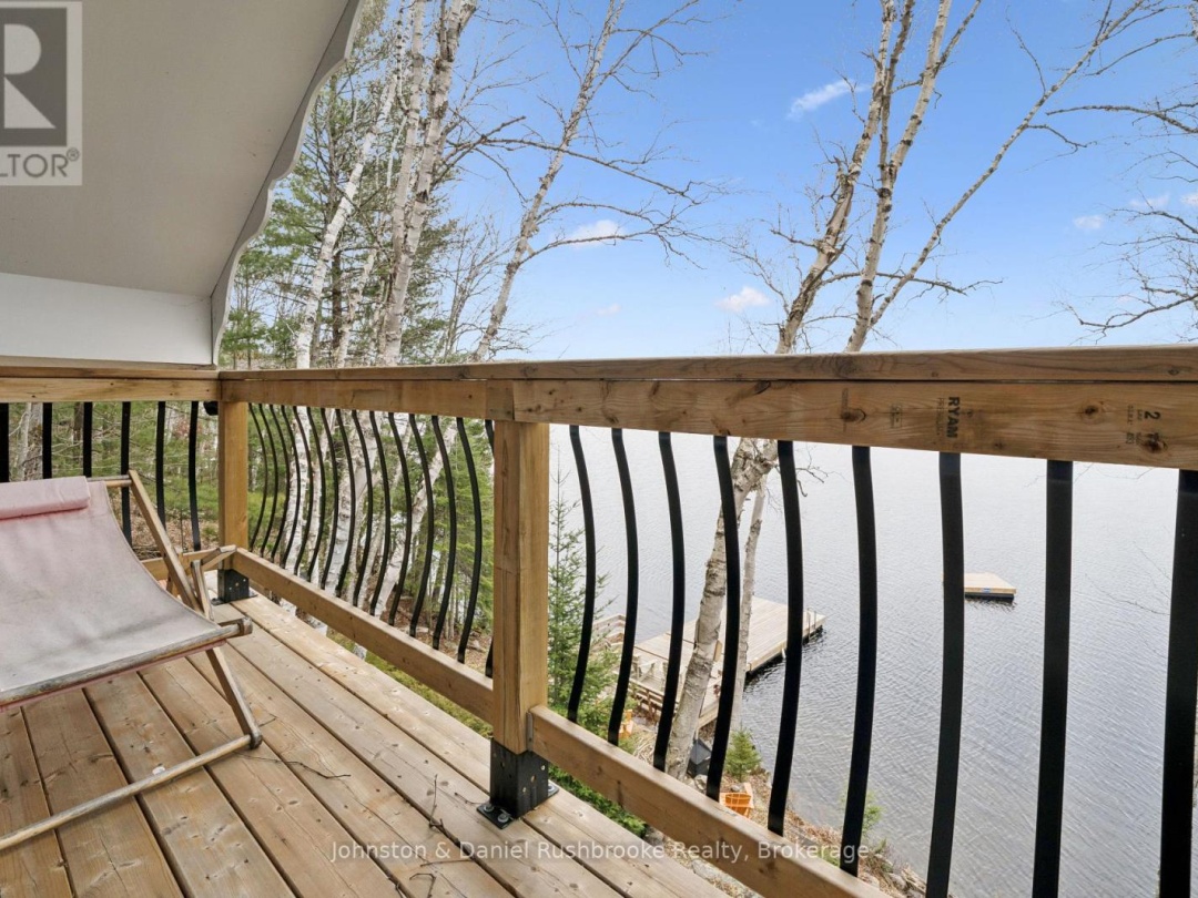 29 ENA DRIVE, Harp Lake