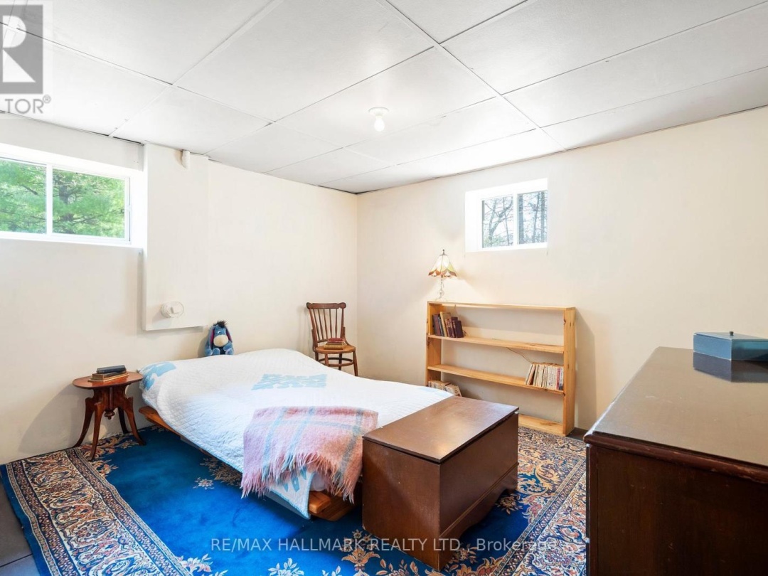 25 LITTLE SILVER LAKE WAY, Little Silver Lake