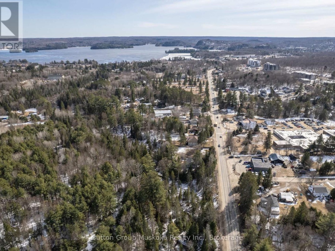 641 Muskoka 3 Road N, Huntsville (Chaffey)