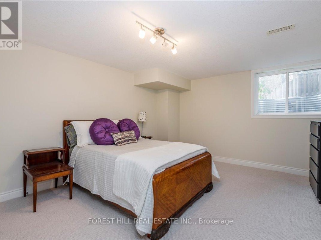 10 - 10 INVERMARA COURT, 