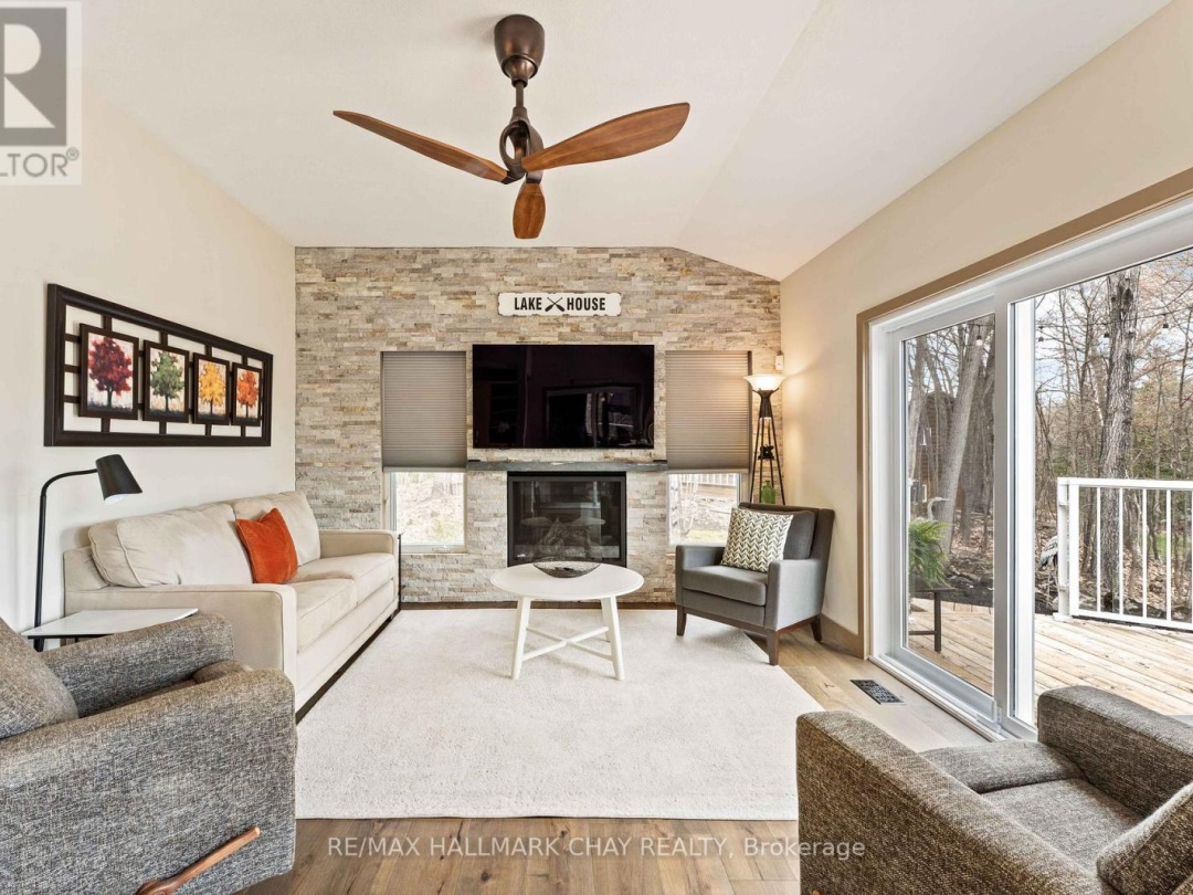3285 ROCKCLIFFE COURT, Gloucester Pool