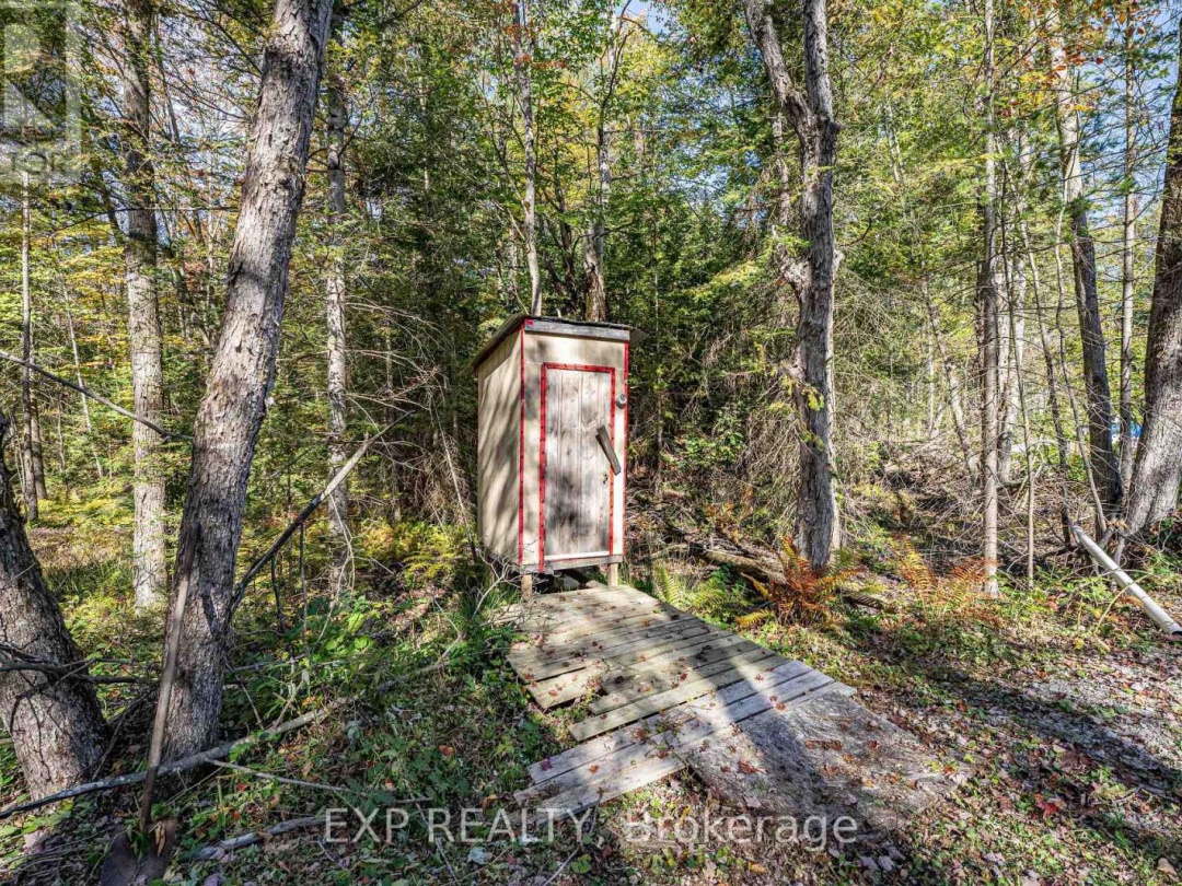 3124 SOUTHWOOD ROAD, Gravenhurst (Wood (Gravenhurst))