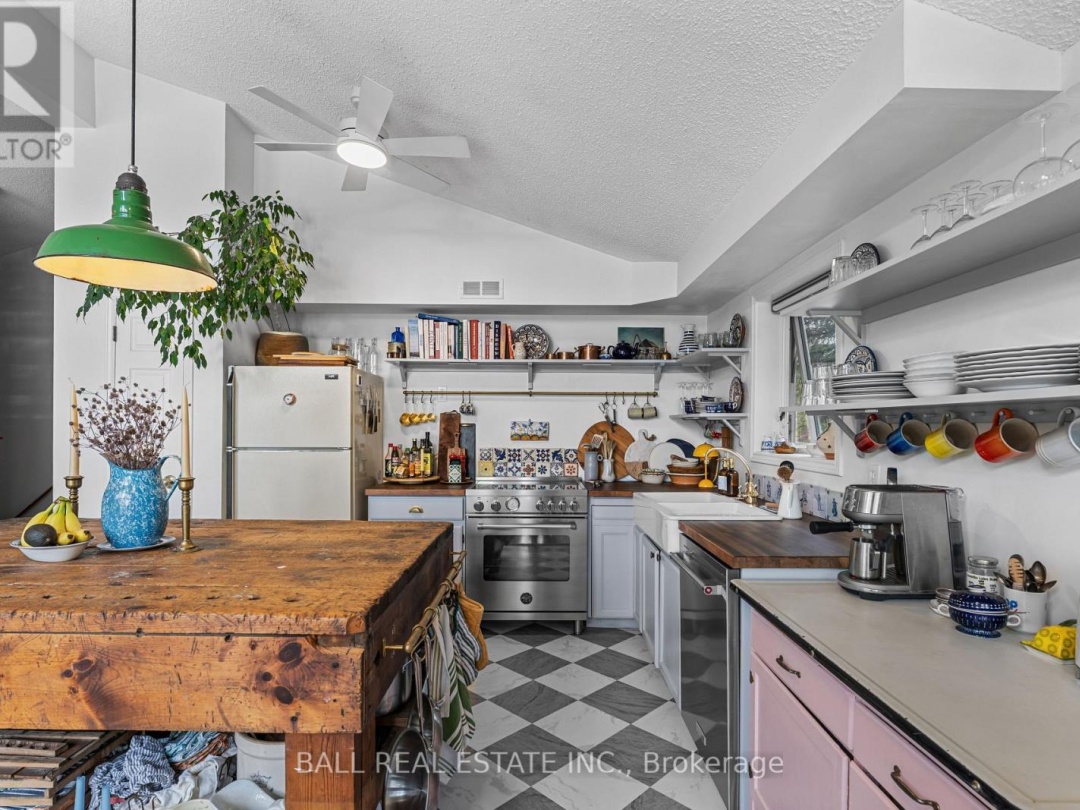 26 CEDAR COURT, Bald Lake Narrows