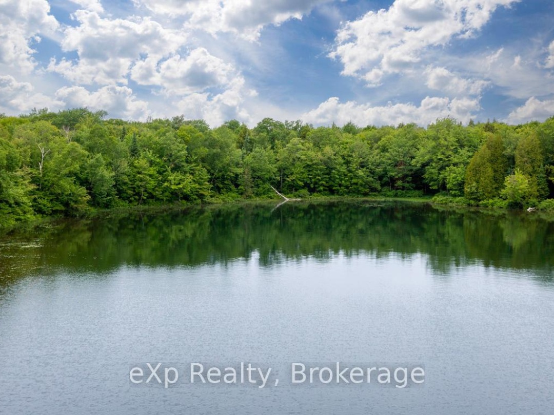 3 KINGFISHER ROAD, Trout Lake
