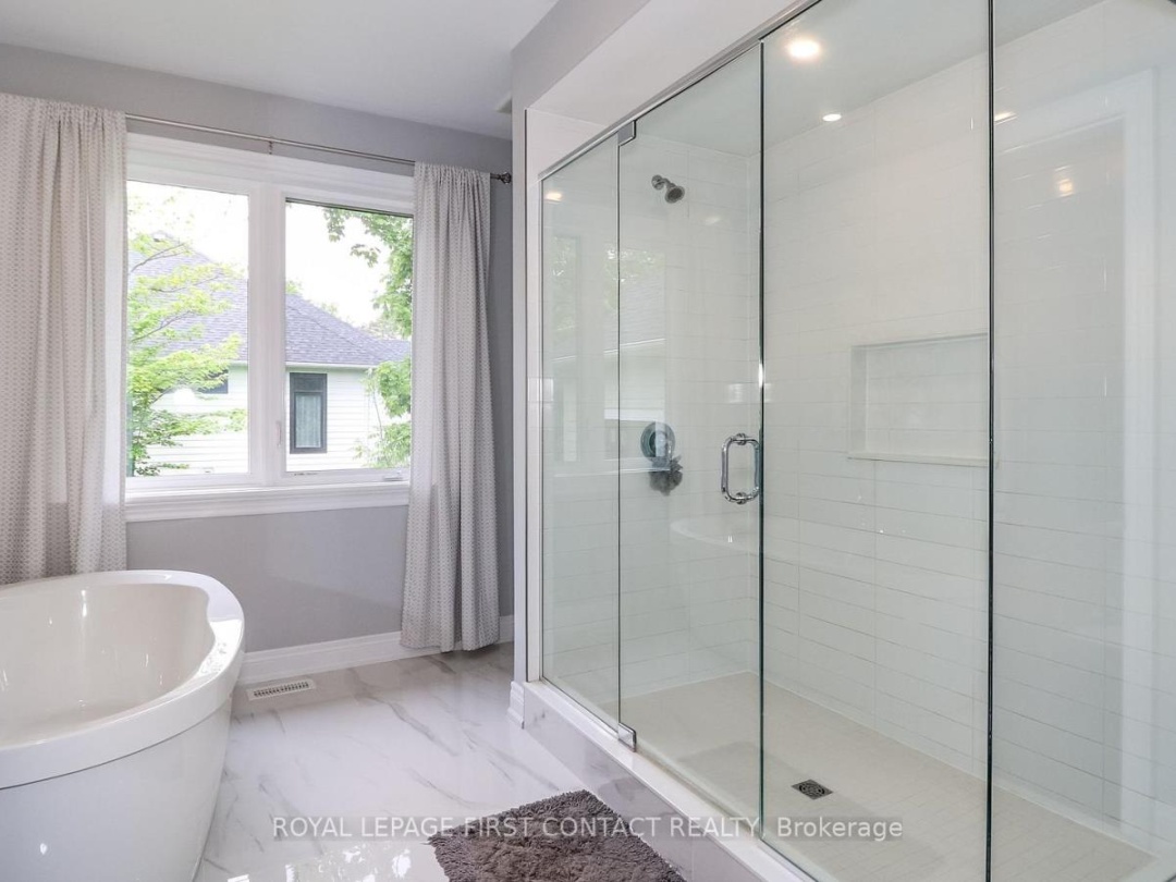 2066 ELANA DRIVE, Severn (Marchmont)
