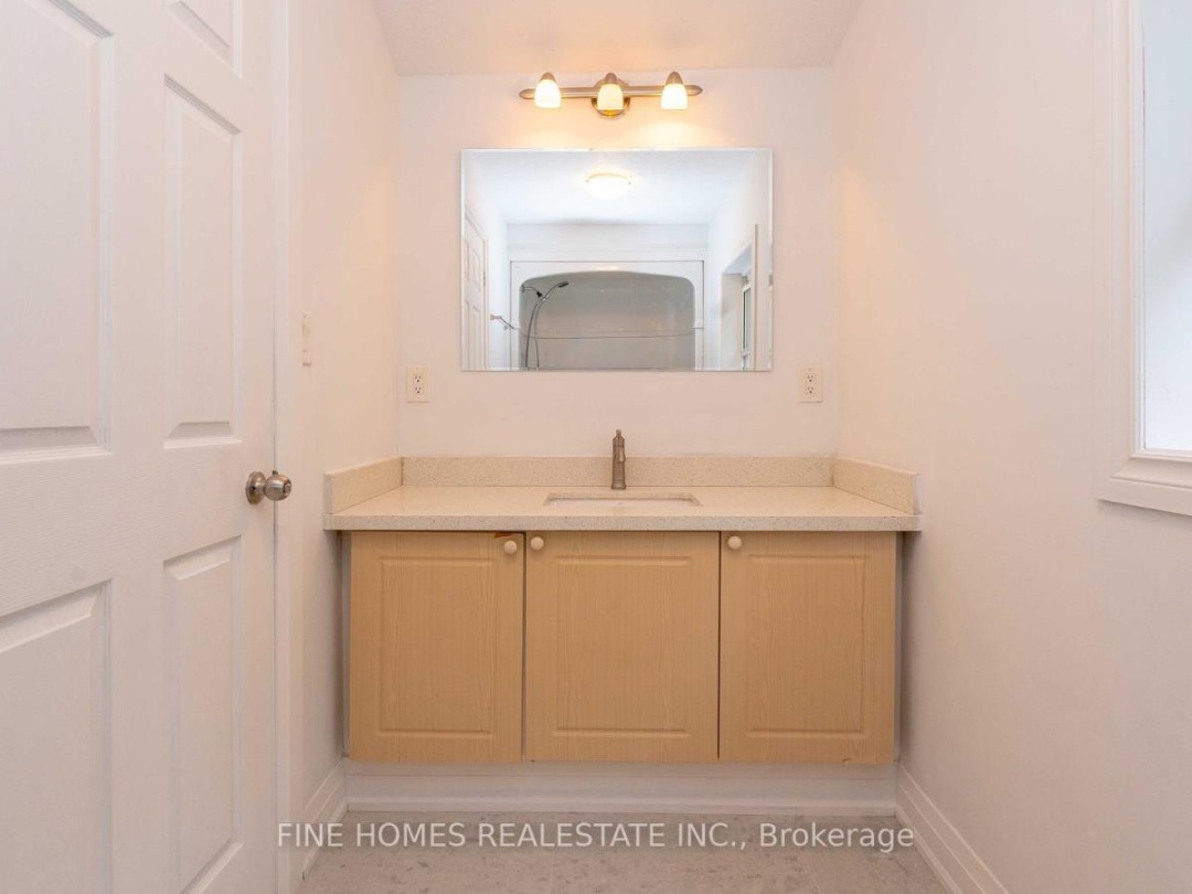 119 ALBERT STREET S, 