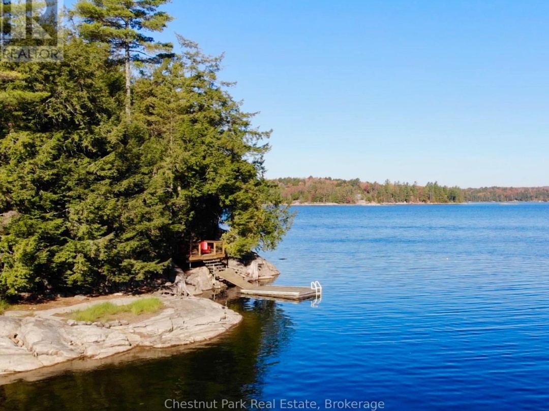 1062 ELMHURST LANE, Kennisis Lake