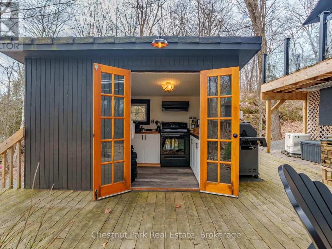 305 SALMON LAKE ROAD, Salmon Lake
