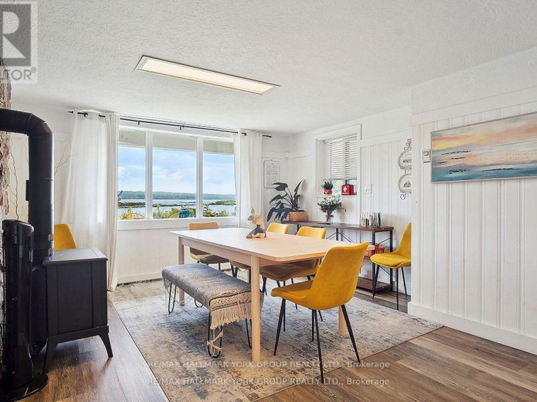 42 LIGHTHOUSE CRESCENT, 