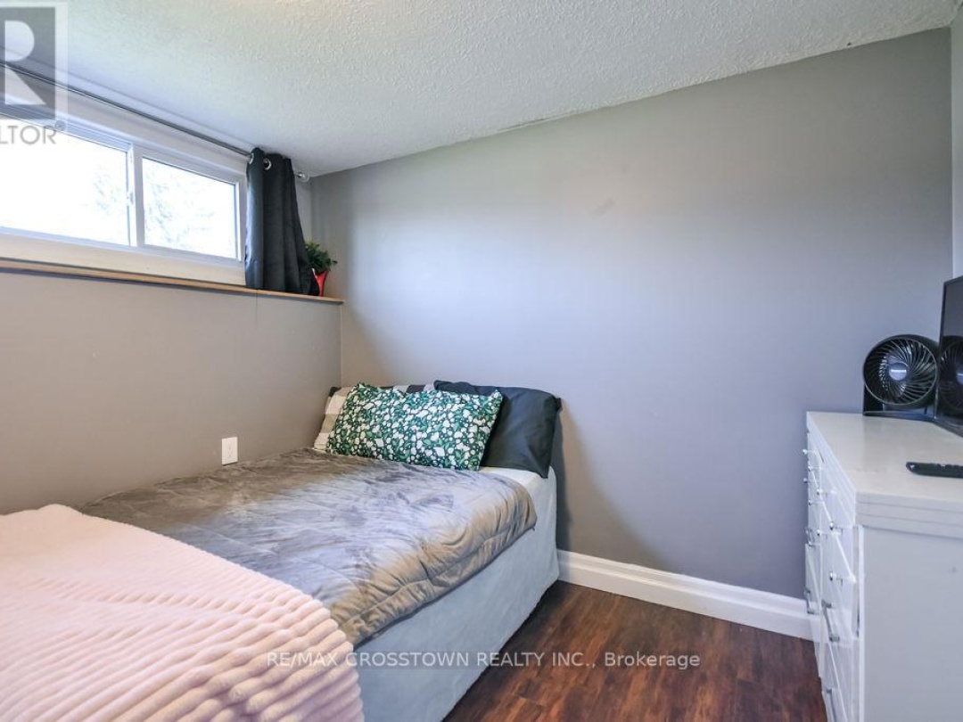 461 BARNES AVENUE, Tay (Port McNicoll)