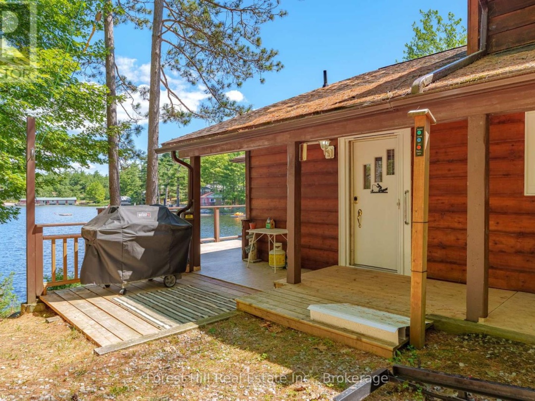 1062 PINE LAKE ROAD, 