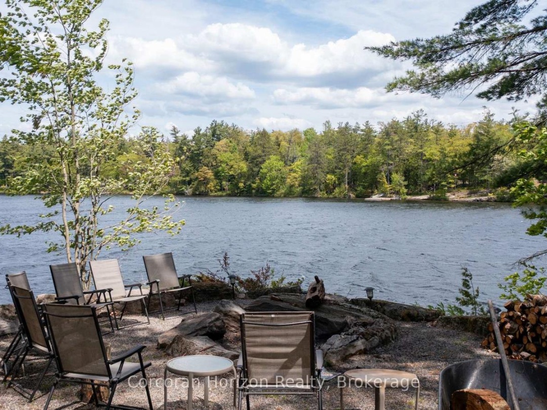 1320 ISLAND 360 ISLAND, Six Mile Lake