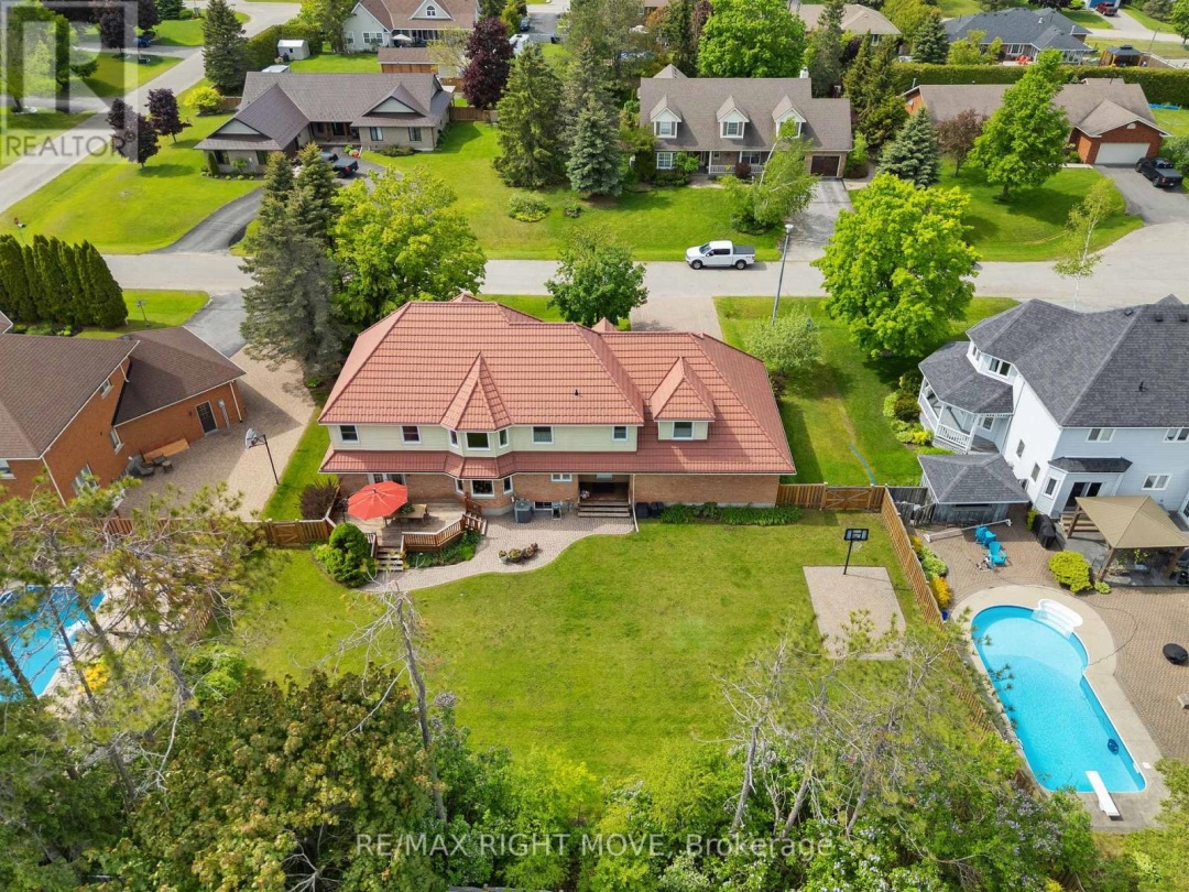 1998 VOYAGEUR CIRCLE, Severn
