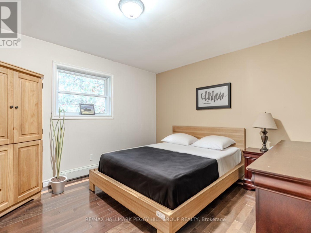 4 CLOVER COURT, Crego Lake