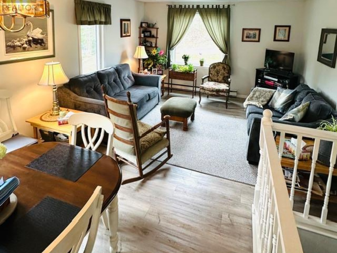 1297 HUNTER CREEK ROAD, Minden Hills (Lutterworth)