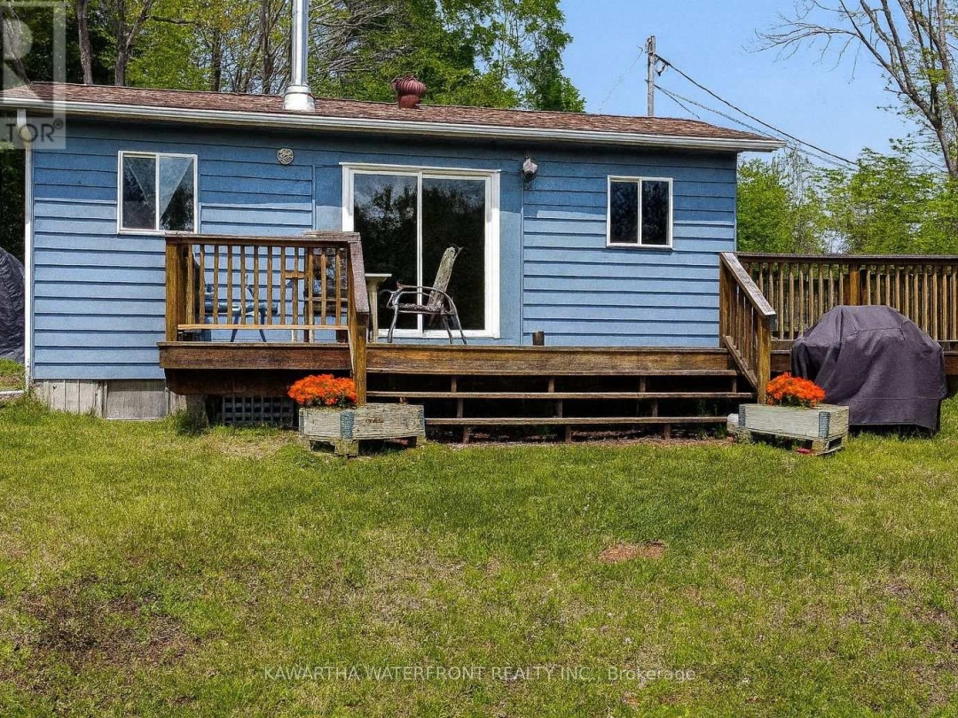 1120 ENGLISH CIRCLE, 
