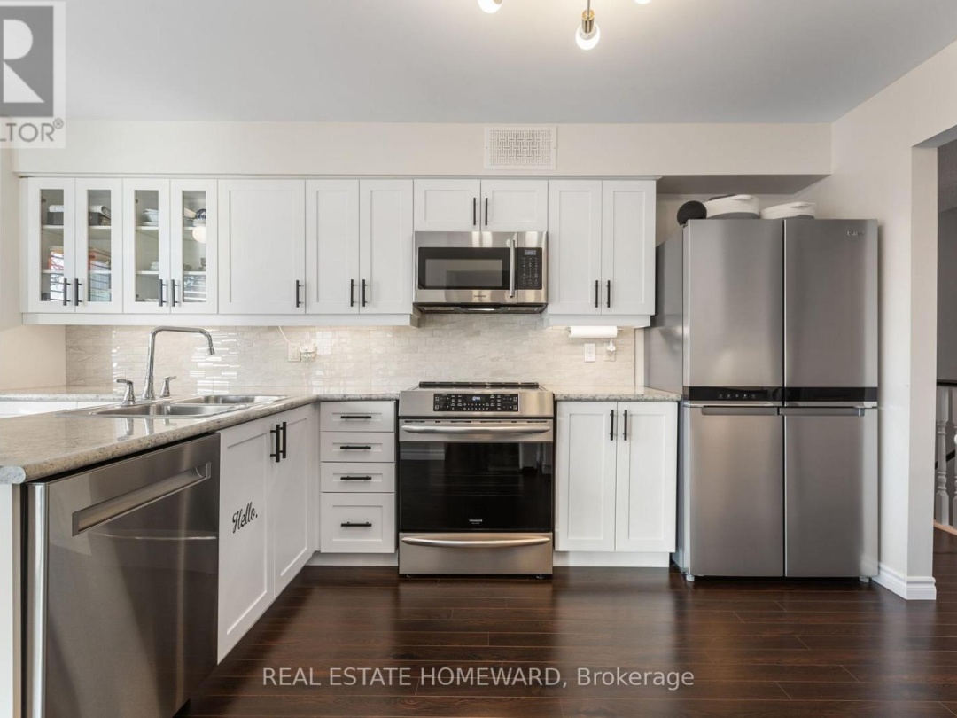 69 ISLAND BAY DRIVE W, 