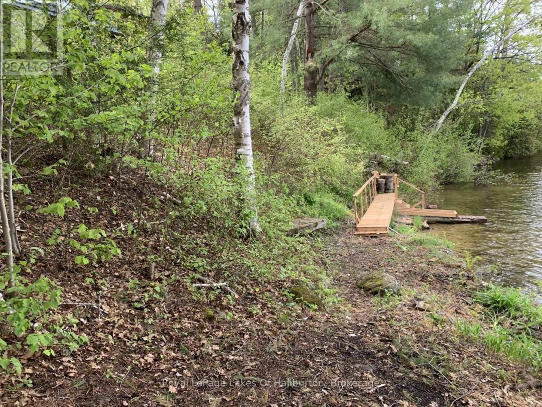 1029 CAM-WALT TRAIL, Gull Lake