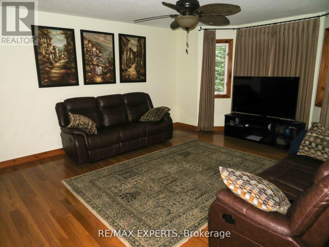 3771 HARRY'S LANE, Ramara