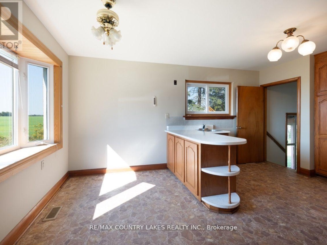 895 HIGHWAY 7 ROAD, Kawartha Lakes (Oakwood)