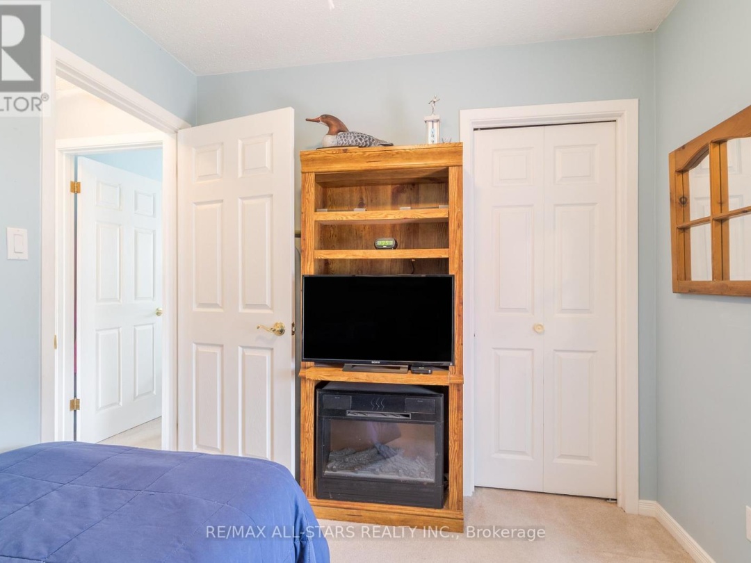 53 HELEN STREET, Kawartha Lakes (Bobcaygeon)