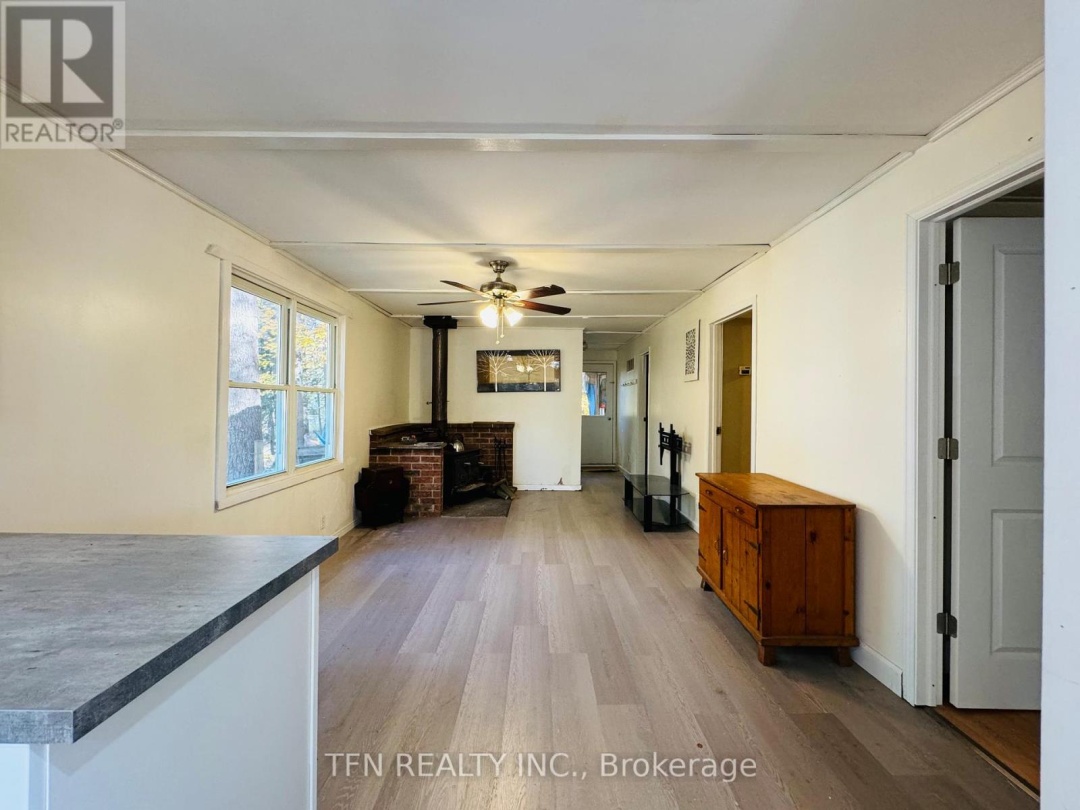 1080 FOUR SEASONS ROAD, Gravenhurst (Morrison)