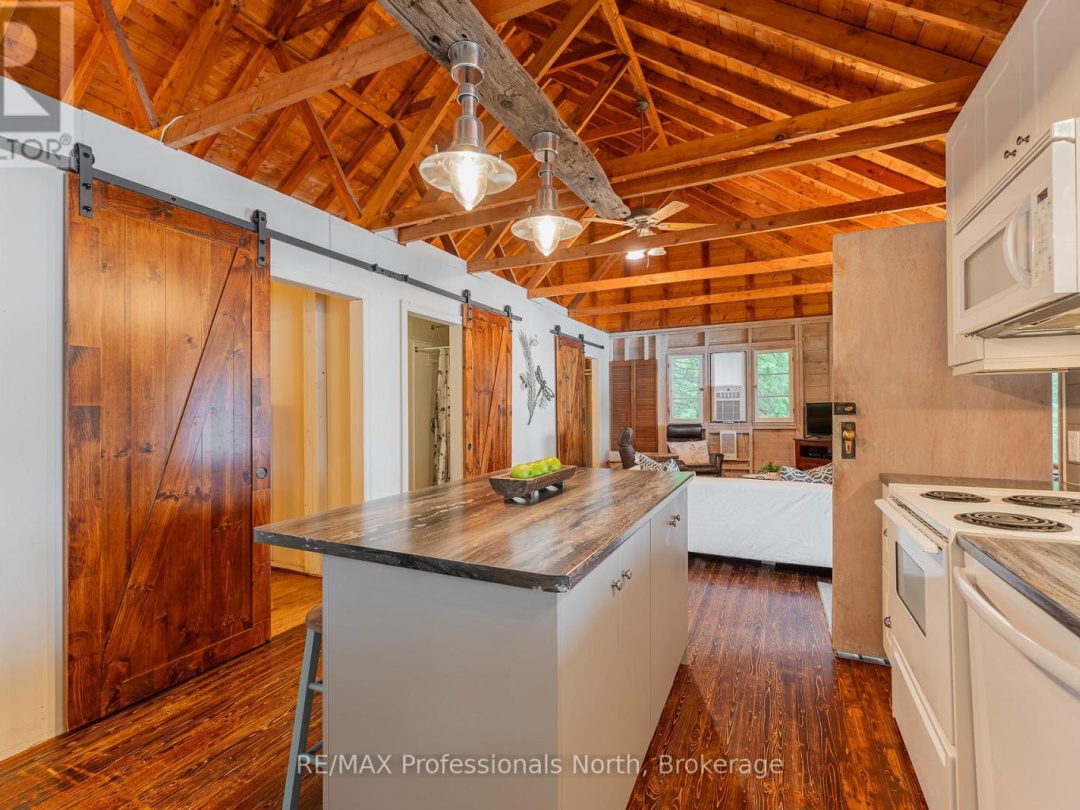 1030 SCHAEFER'S ROAD, Gull Lake